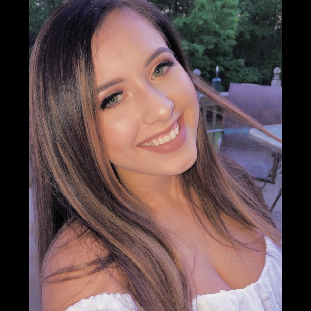 Meet your Posher, Natalie